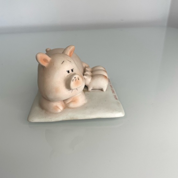 Two Vintage 1986 Morgan Inc Pig Tales Figurines Mom & Piglets Baked Ham - Picture 9 of 11